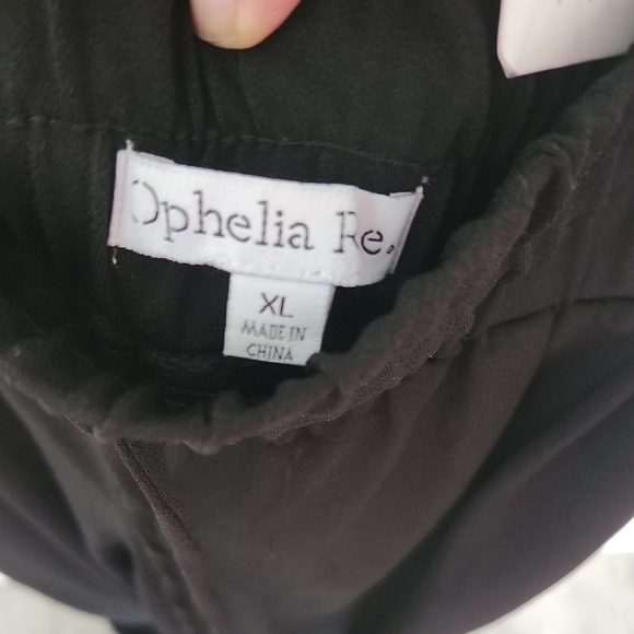 Ophelia Rose Black Jogger Pants Nwt - Picture 2 of 3